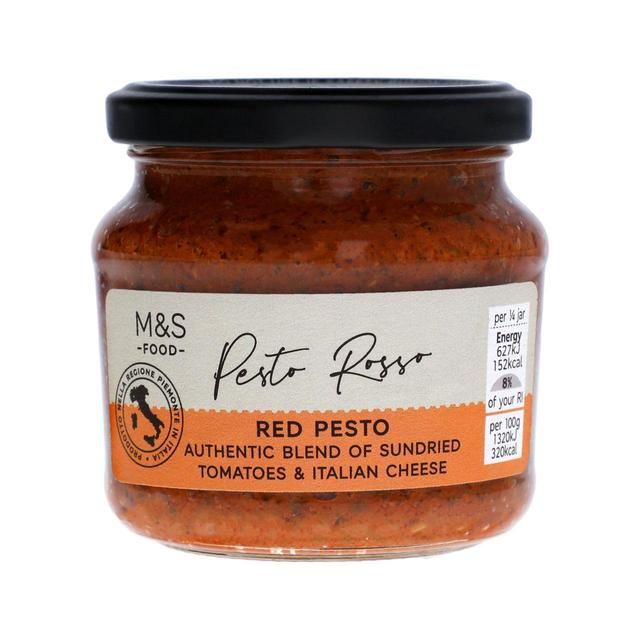 M&S Made in Italy Red Pesto   190g