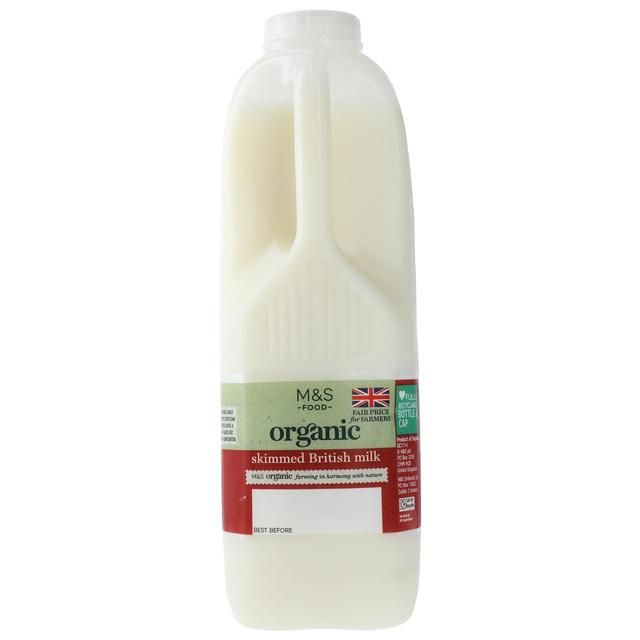 M&S Organic Skimmed Milk 2 Pints   1.136L GOODS M&S   