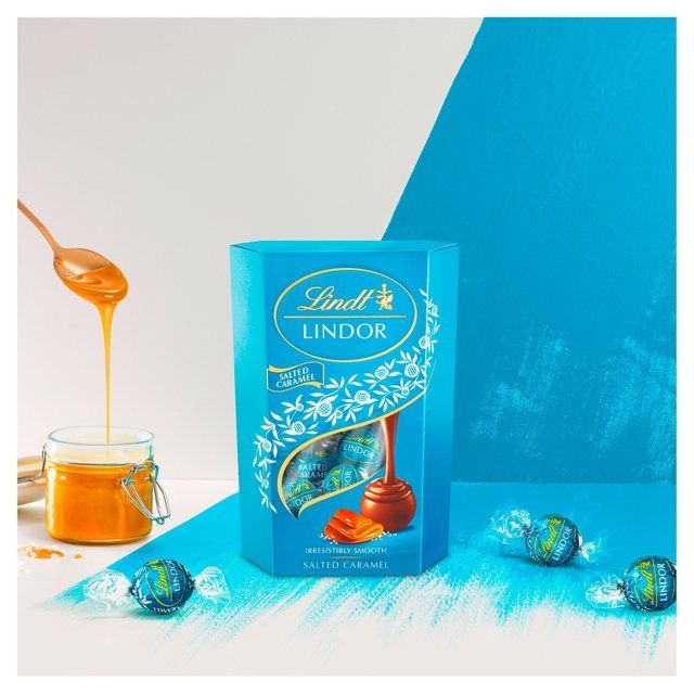 Lindt Lindor Milk Salted Caramel Chocolate Truffles   200g GOODS M&S   