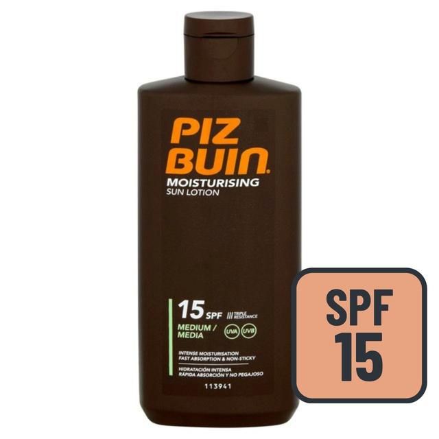 Piz Buin Moisturising SPF 15 Sun Lotion   200ml GOODS M&S   