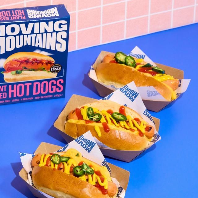 Moving Mountains Plant-Based Hot Dogs   4 x 60g GOODS M&S   