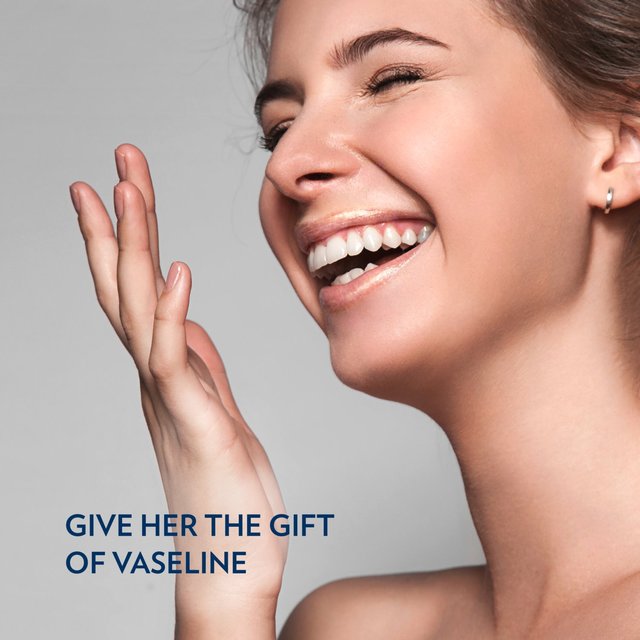 Vaseline Lip Loving Collection Gift Set   231g GOODS M&S   