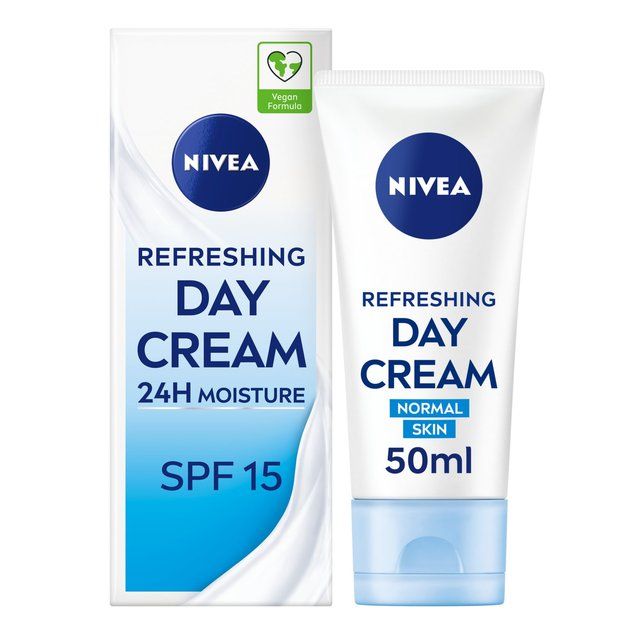 NIVEA Day Cream Face Moisturiser for Normal Skin SPF15   50ml