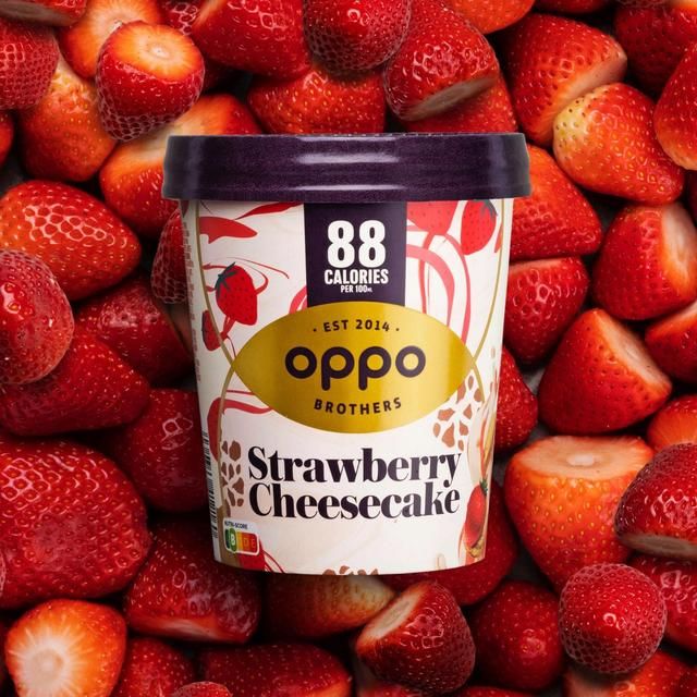 Oppo Brothers Strawberry Cheesecake Ice Cream    475ml GOODS M&S   