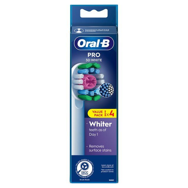 Oral-B 3DWhite Toothbrush Heads   4 per pack GOODS M&S   