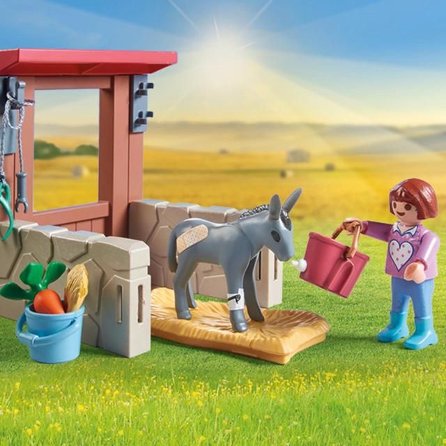 Playmobil 71471 Country Farmyard Veterinarian Starter Pack GOODS M&S   