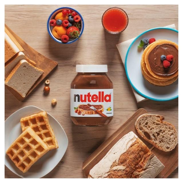 Nutella Hazelnut Chocolate Spread   1kg GOODS M&S   