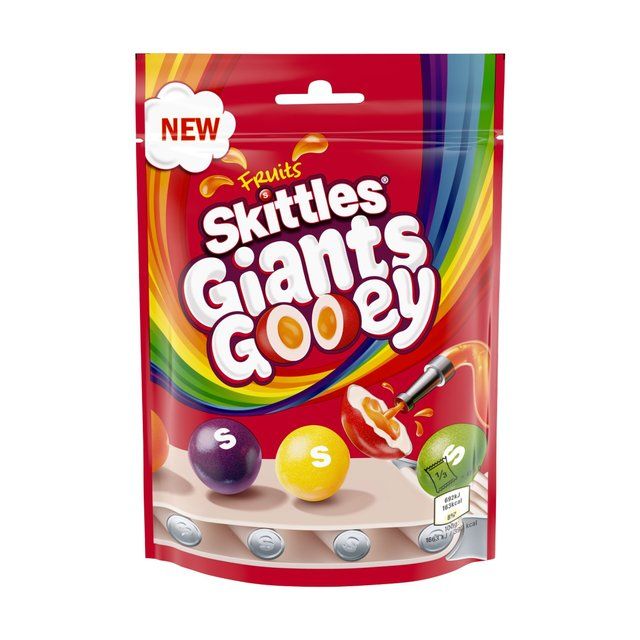 Skittles Giants Gooey Vegan Chewy Sweets Fruit Flavoured Pouch Bag   125g