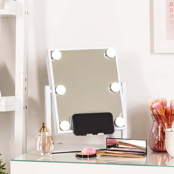 STYLPRO Glam & Groove Hollywood Vanity Music Mirror GOODS Superdrug   