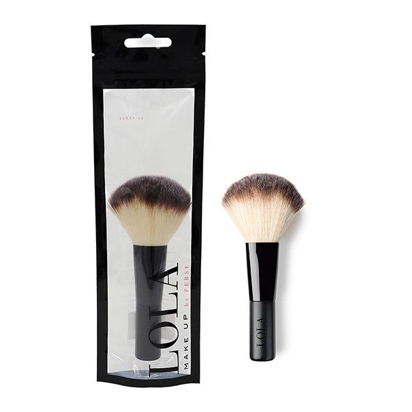 LOLA MAKE UP Travel Brush GOODS Superdrug   