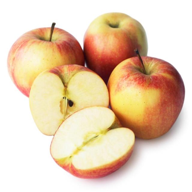 Wholegood Seasonal Organic Apples   4 per pack