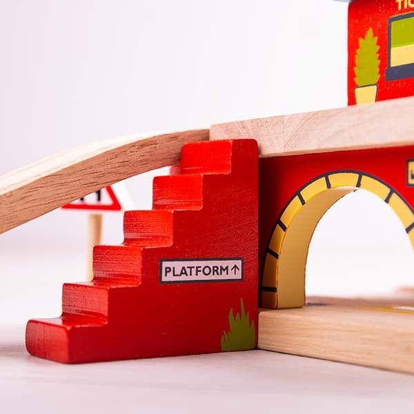 Bigjigs Rail Overground Station - McGrocer