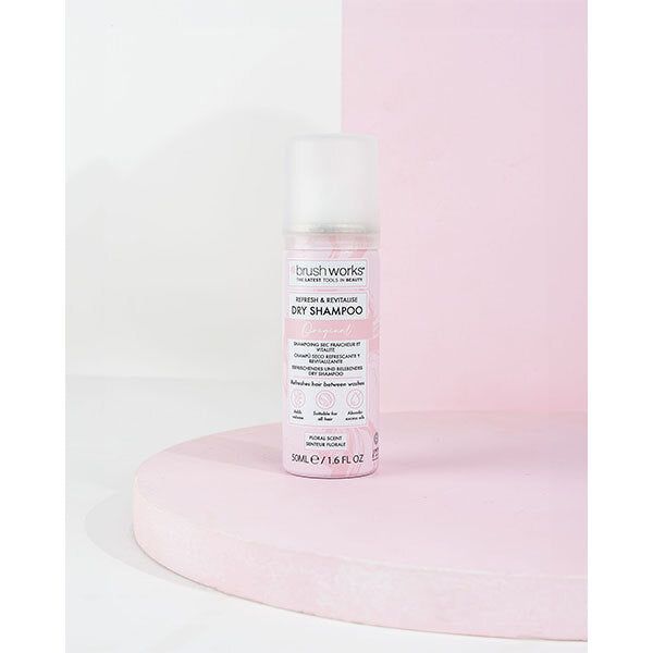 Brushworks Refresh &amp;amp; Revitalise Floral Dry Shampoo - 50ml