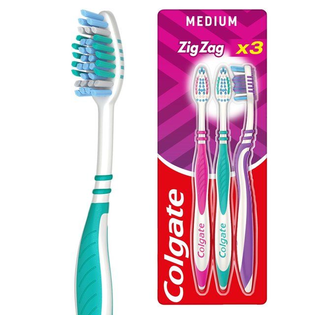 Colgate ZigZag Medium Toothbrush   3 per pack