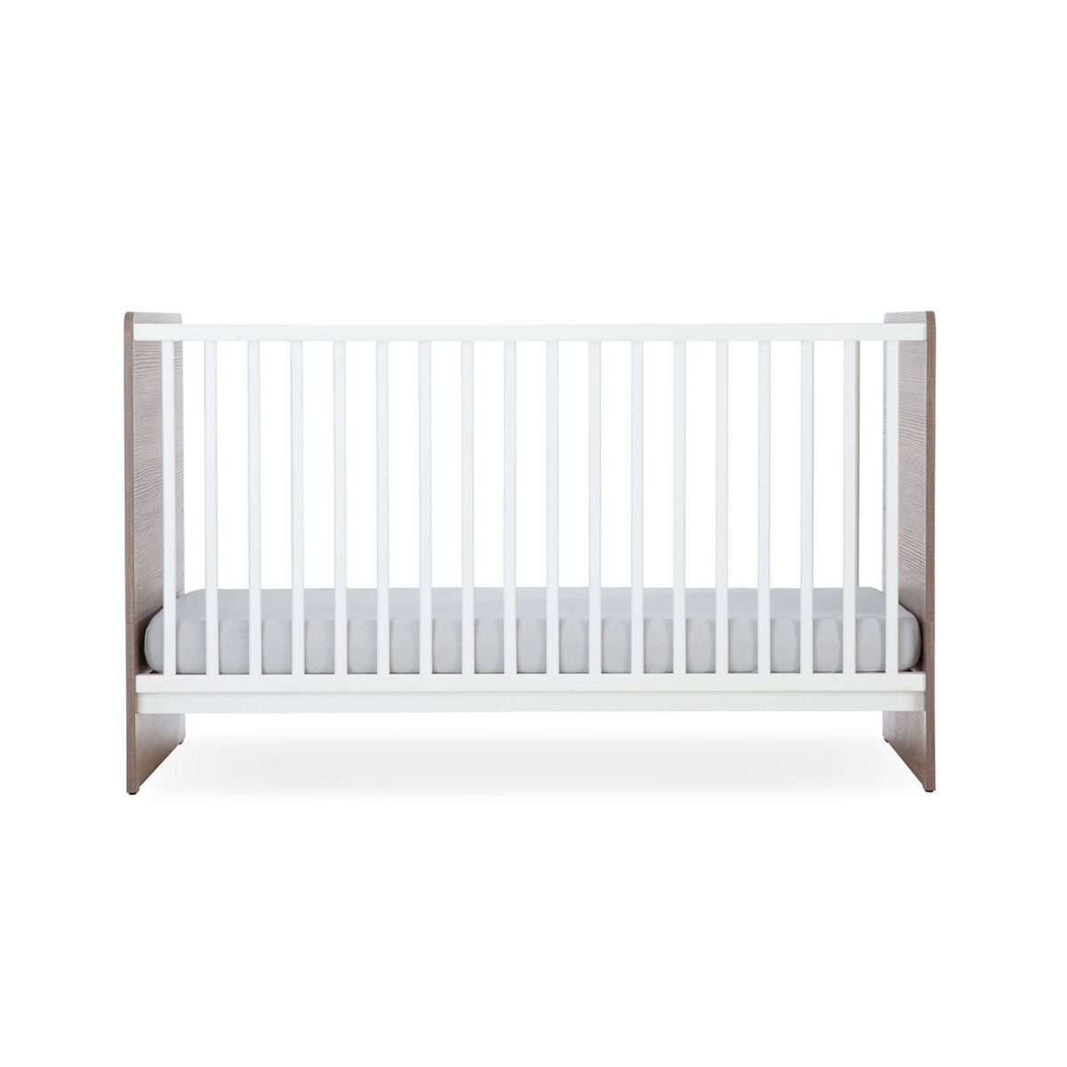 CuddleCo Enzo Cot Bed - Oak and White