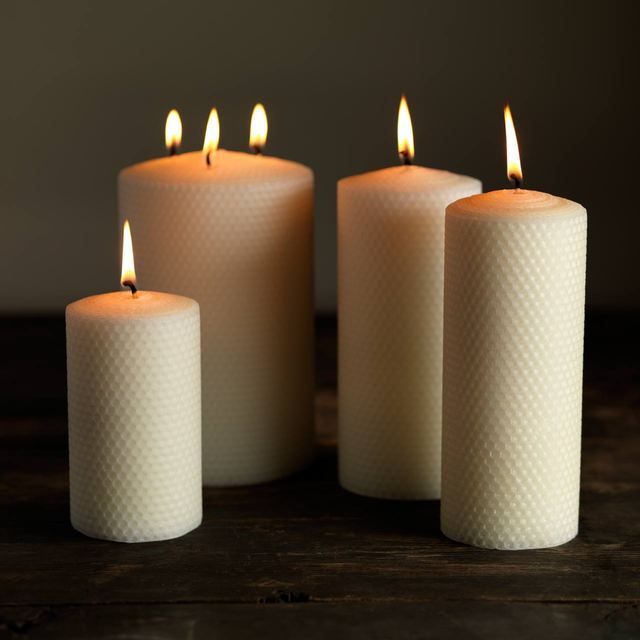 Daylesford Beeswax Candle Medium 18cm