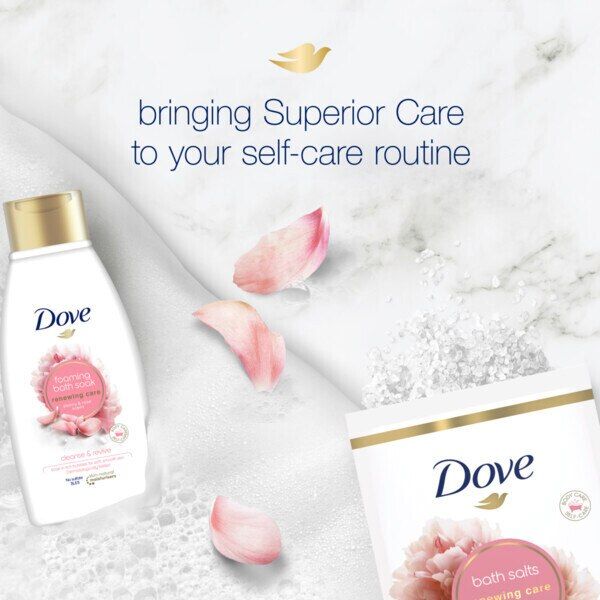 Dove Peony & Rose Renewing Care Foaming Bath Soak 450ml