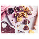 Dr. Oetker 60 White &amp;amp; Milk Chocolate Hearts   40g