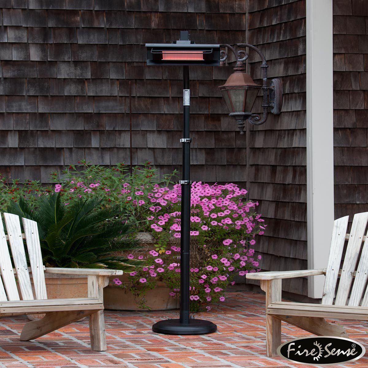 FireSense Black Powder Coated Steel 2.3m (93&amp;quot;) Telescoping Offset Pole Mounted Infrared Patio Heater