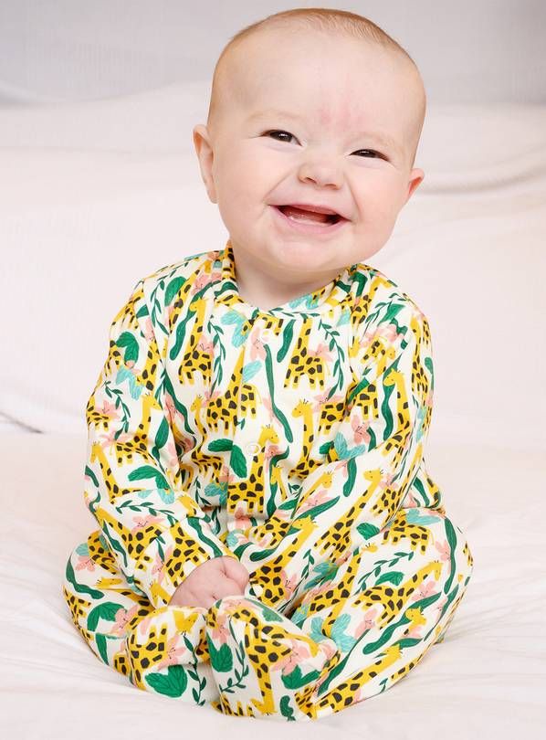 FRED &amp;amp; NOAH Jungle Giraffe Sleepsuit Up To 3 mths