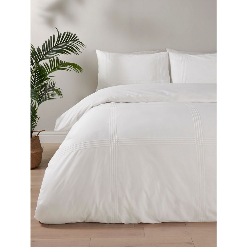 George Home White Square Pintucks Duvet Set - Single