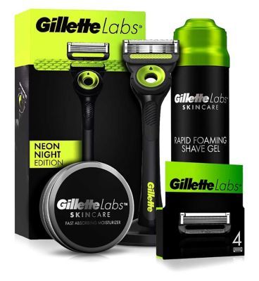 Gillette Labs 5 Months Razor with Exfoliating Bar Bundle With Moisturiser, Black &amp;amp; Gold Edition