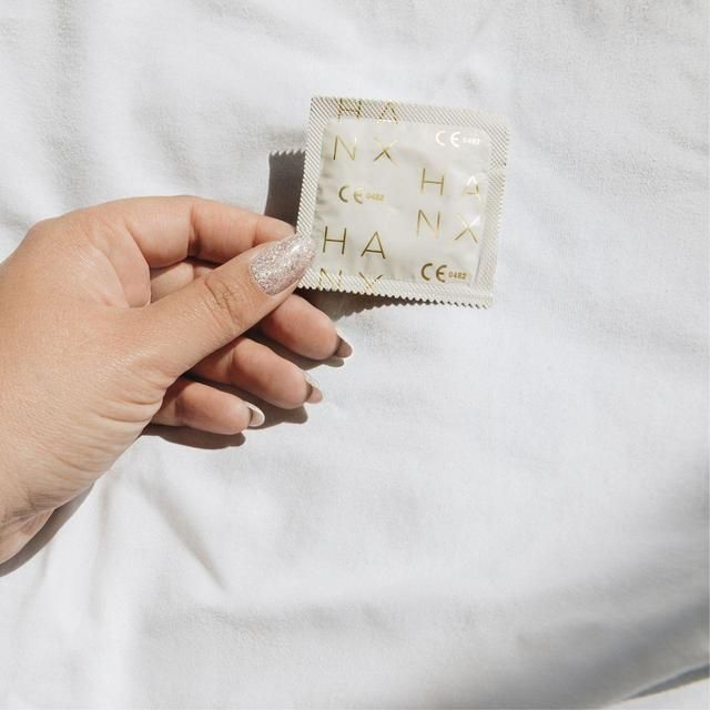 HANX Ultra Thin Vegan Condoms   10 per pack