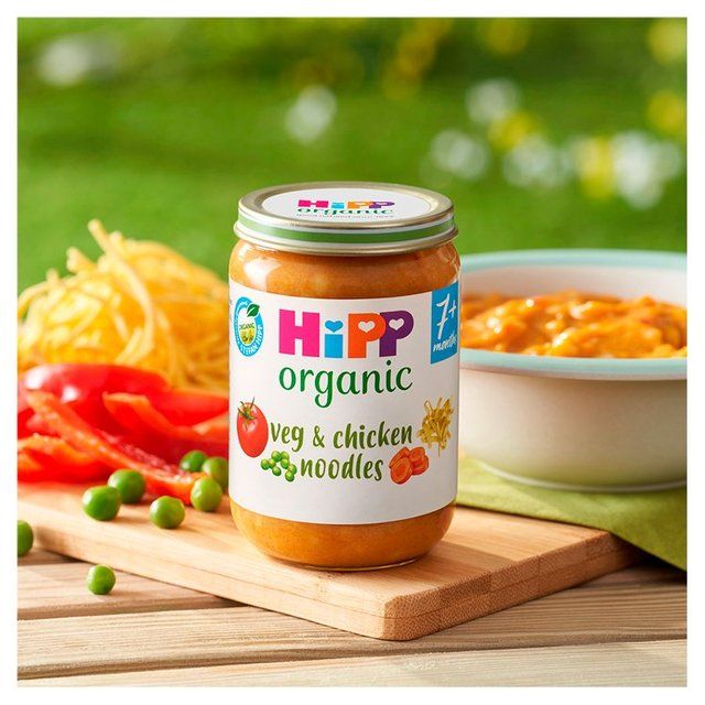 HiPP Organic Veg &amp;amp; Chicken Noodles Baby Food 7+ months   190g