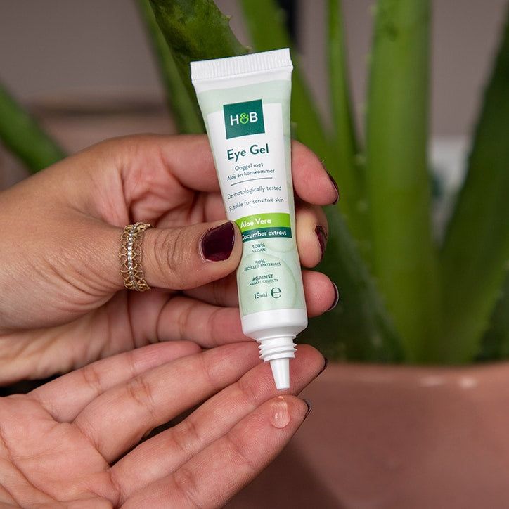 Holland &amp;amp; Barrett Aloe and Cucumber Eye Gel