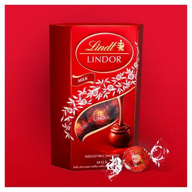 Lindt Lindor Milk Chocolate Truffles   200g