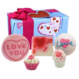 Bomb Cosmetics Bath & Body Gift Set - Love You To Pizza
