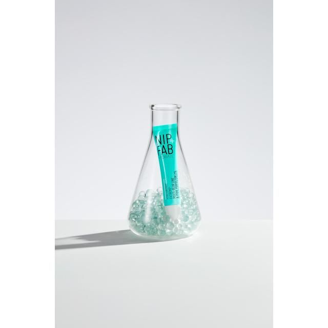 Nip+Fab Hyaluronic Fix Extreme 4 Multi Blur Line &amp;amp; Pore Perfecter   15ml