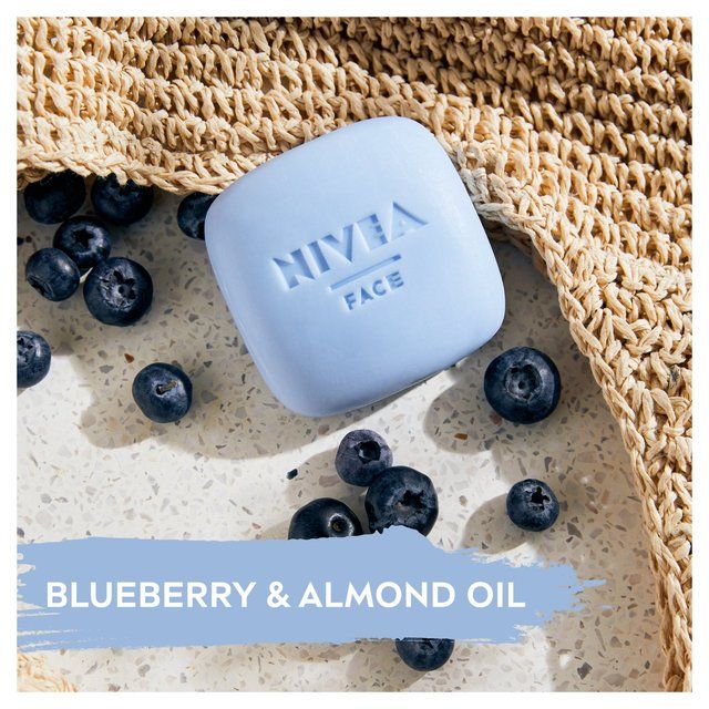 NIVEA Magic Bar Refreshing Almond Oil and Blueberry Face Cleansing Bar    75g