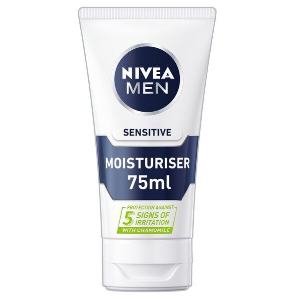 NIVEA MEN Sensitive Face Moisturiser with 0% Alcohol, 75ml