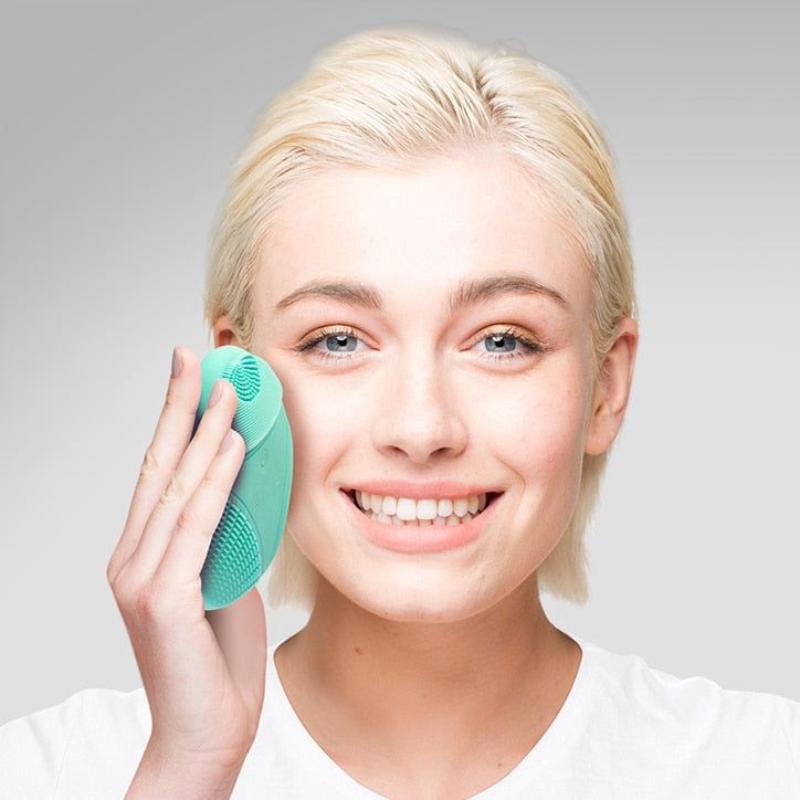 Magnitone XOXO Micro-Sonic SoftTouch Silicone Facial Cleansing Brush GOODS Holland&Barrett   