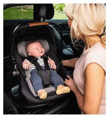 Nuna ARRA Next Car Seat, Caviar GOODS Boots   