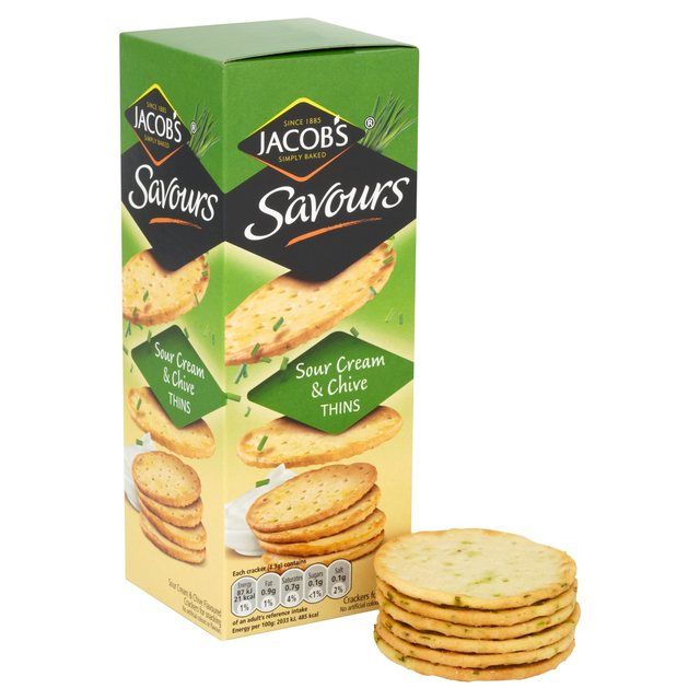 Jacob's Savours Sour Cream &amp; Chive Crackers   150g