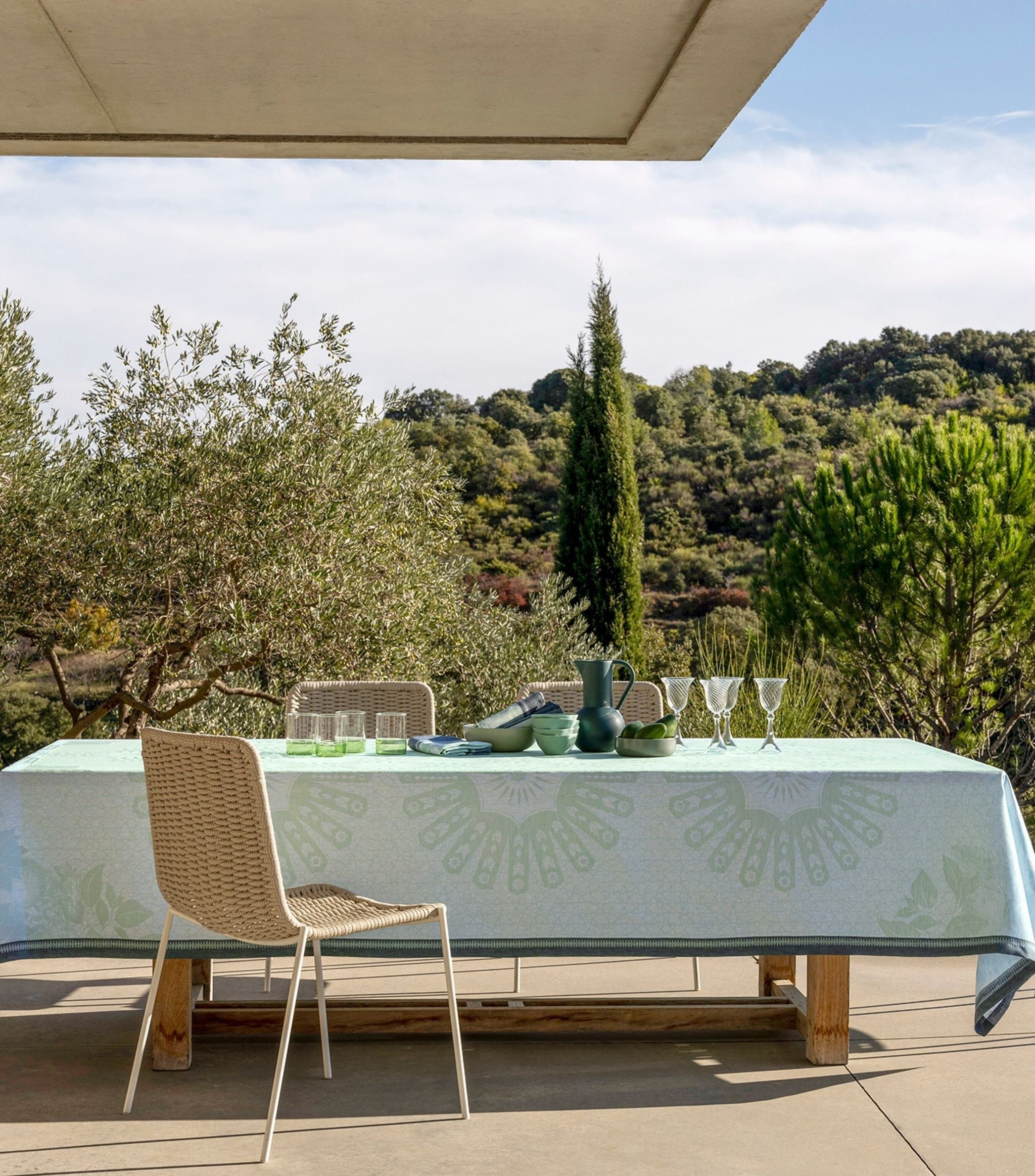 Le Jardin d’Orient Tablecloth (175cm x 320cm) GOODS Harrods   